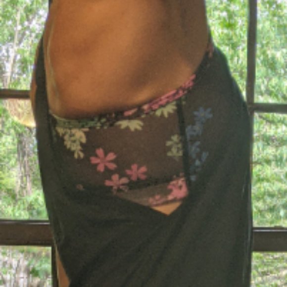 No Limits Size 4 Tank -- Spring has Sprung - Picture 7 of 7